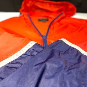 Neon VCTRY USA SPORT Light Wind Breaker/Rain Resistant